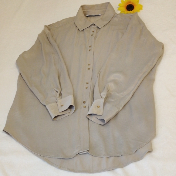 ZARA. Women's Beige Shirt - Picture 10 of 10